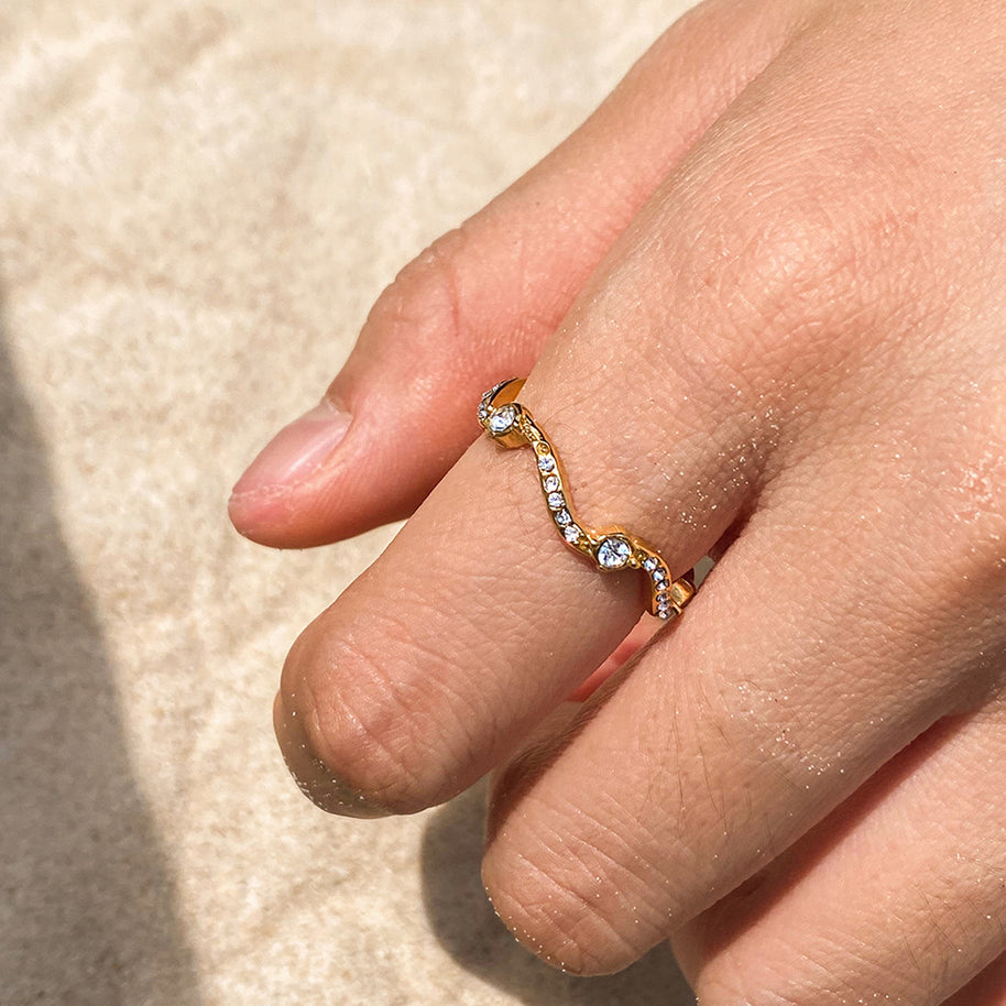 Thin Wave Ring