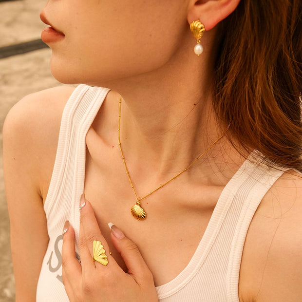 Shell Chain Necklace