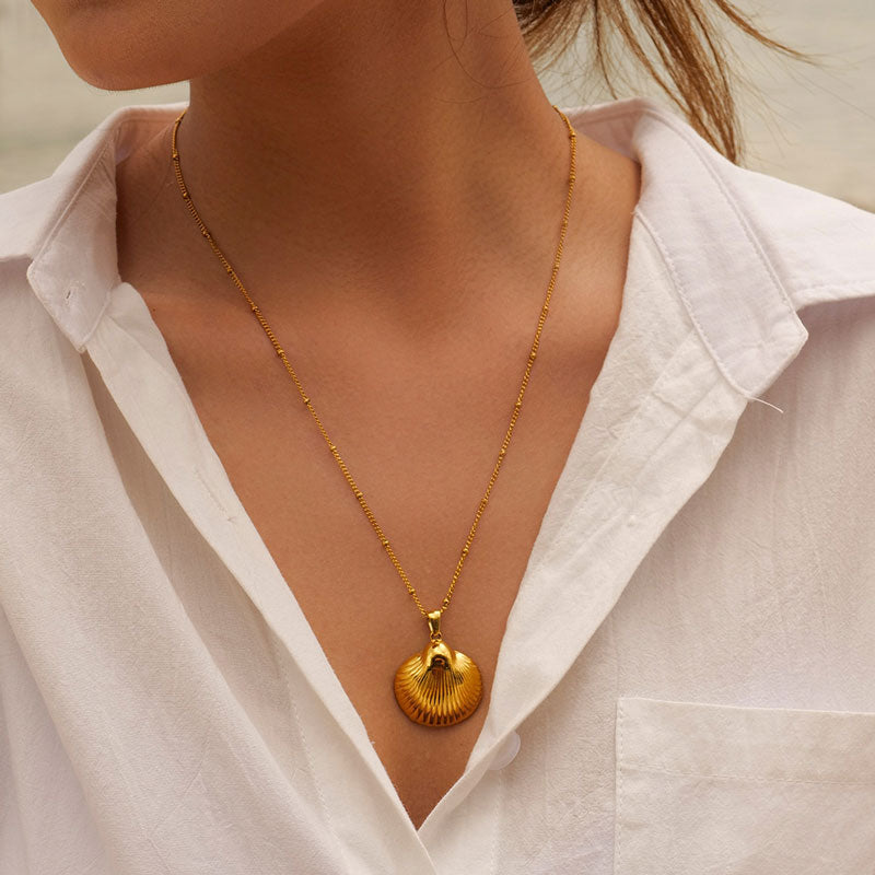 Shell Chain Necklace