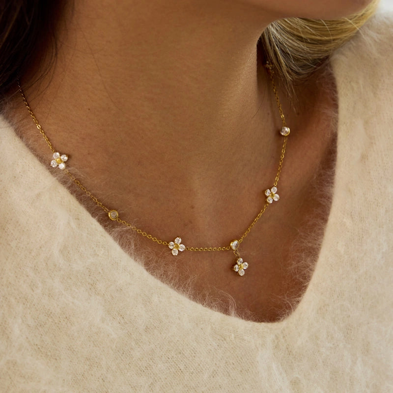 Lucky Clover Zircon Necklace | Hypoallergenic Women Jewelry