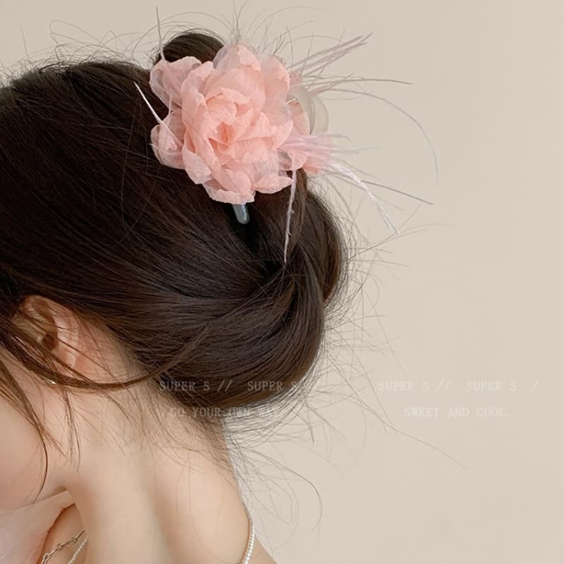 Gentle Pink Camellia Hair Claw JMX046-feather