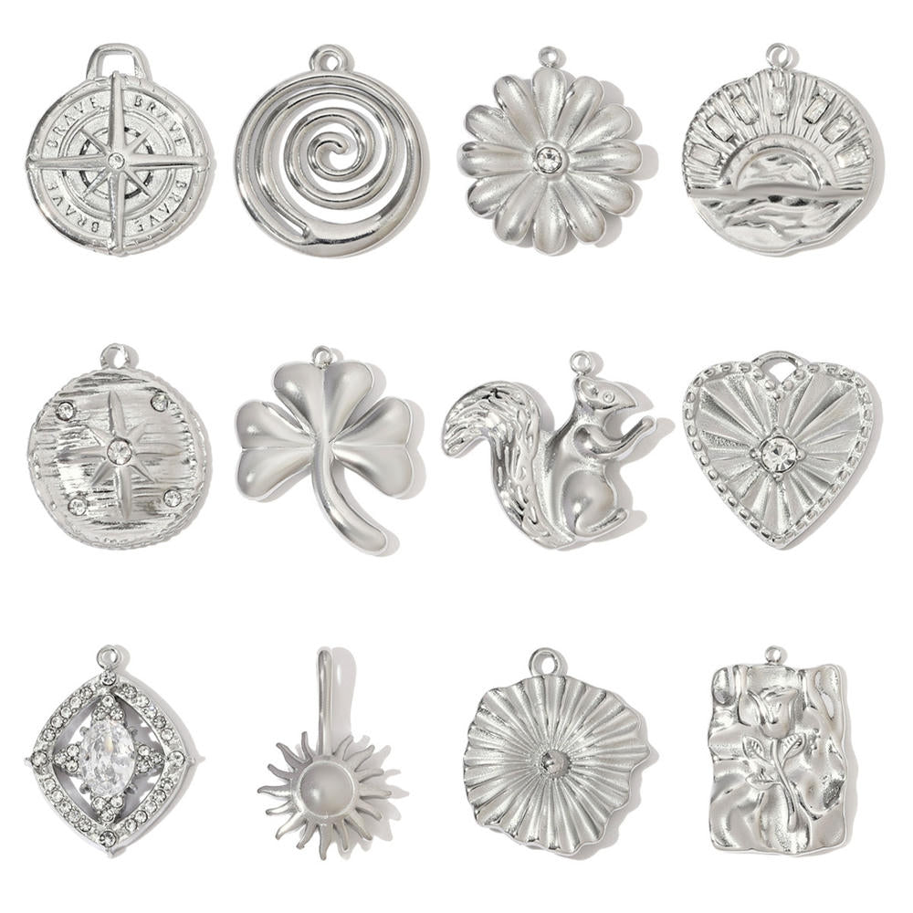 Squirrel Love Pendant | Zircon Four Leaf Clover Charm