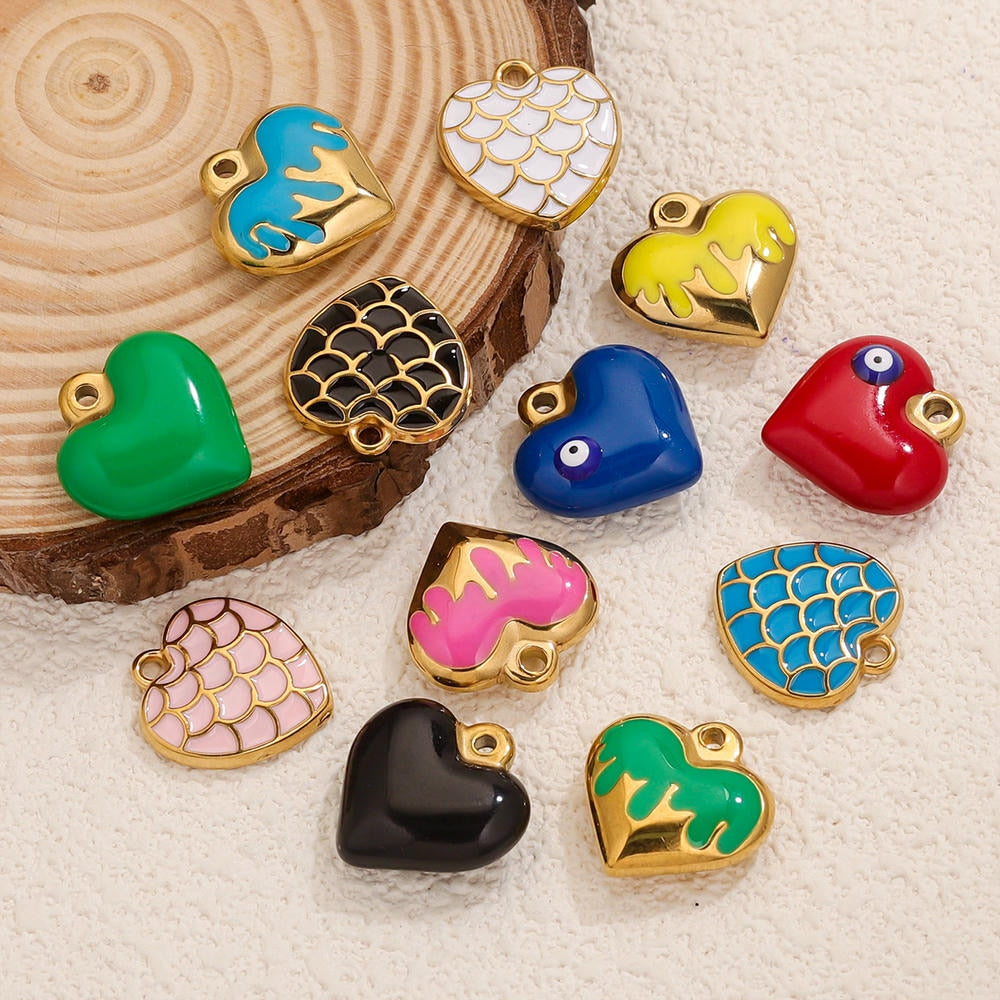European Vintage Dragon Scale Heart Pendant Steel 18K Gold