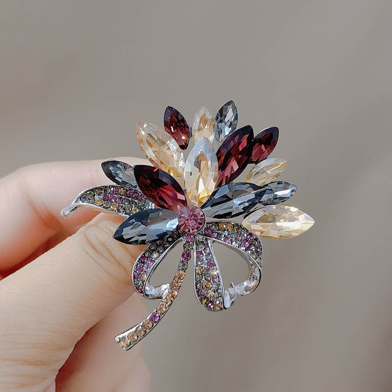 Flower Bouquet Brooch | Crystal Wedding Pin | Vintage