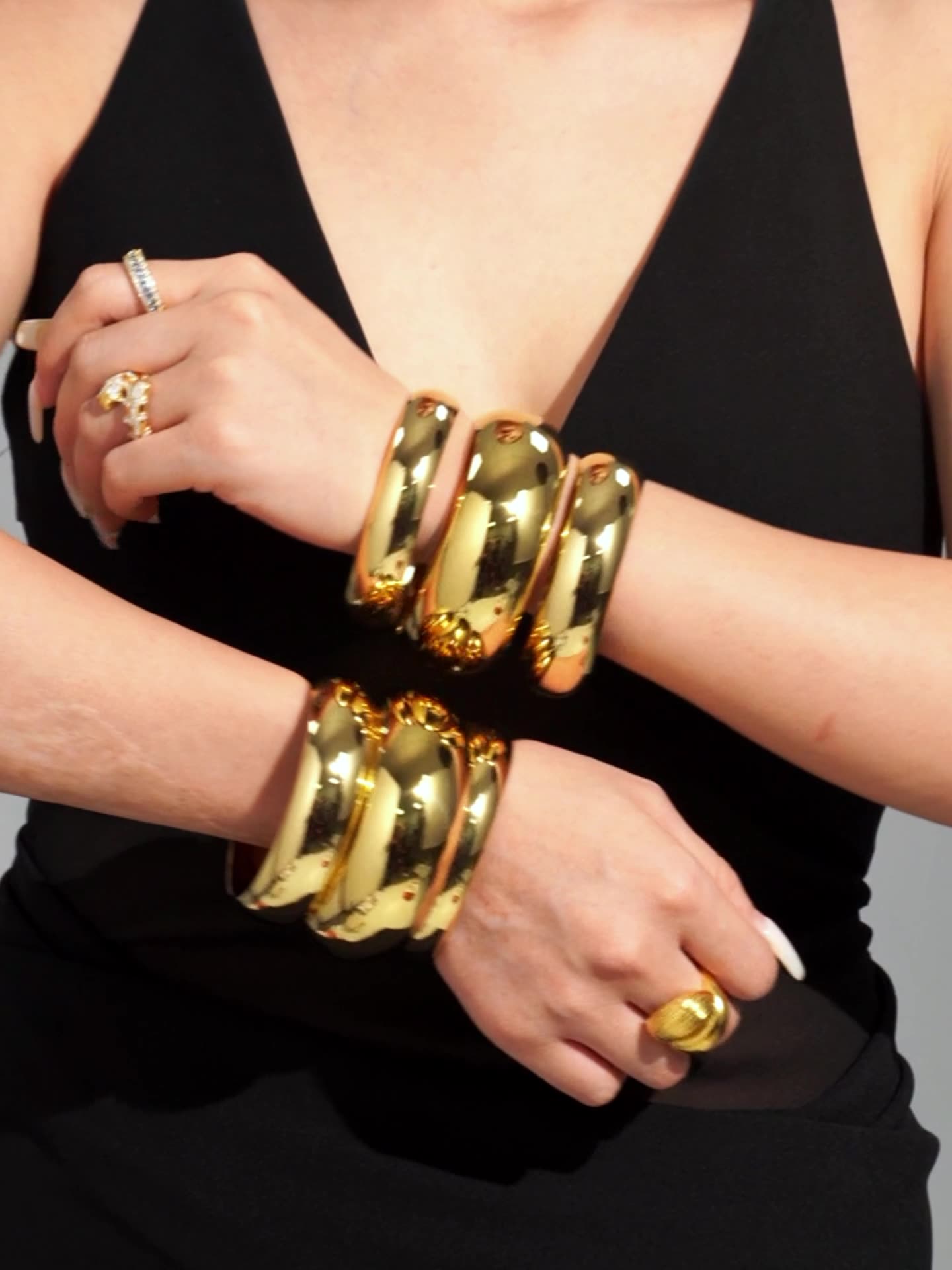 Large Plain Bangle JMZ478