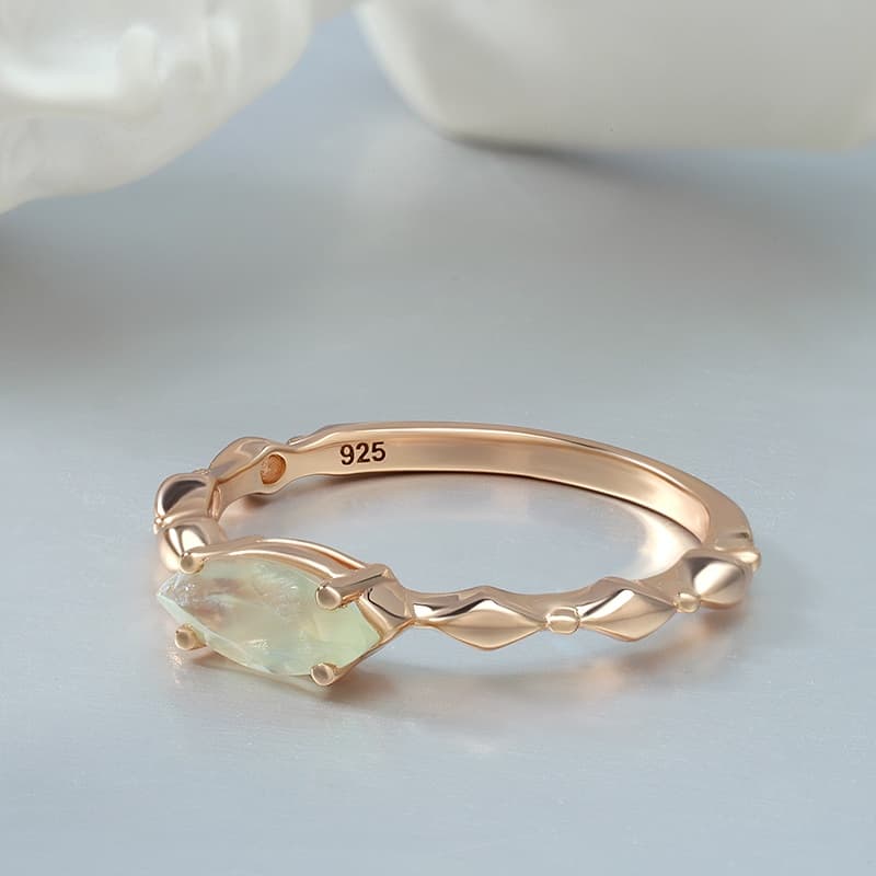 Retro Prehnite Marquise Ring