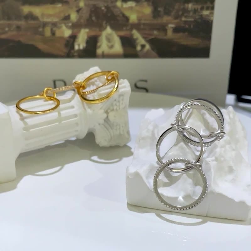 4 Circle Ring JAN1265