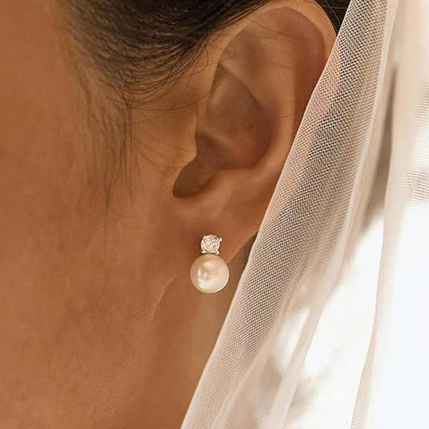 Gentle Pearl Earring