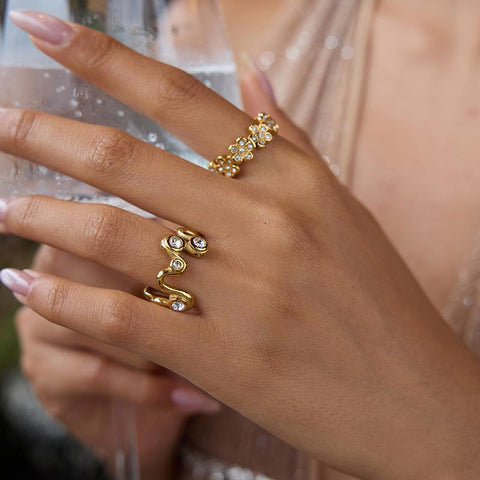 Curved Lines Ring