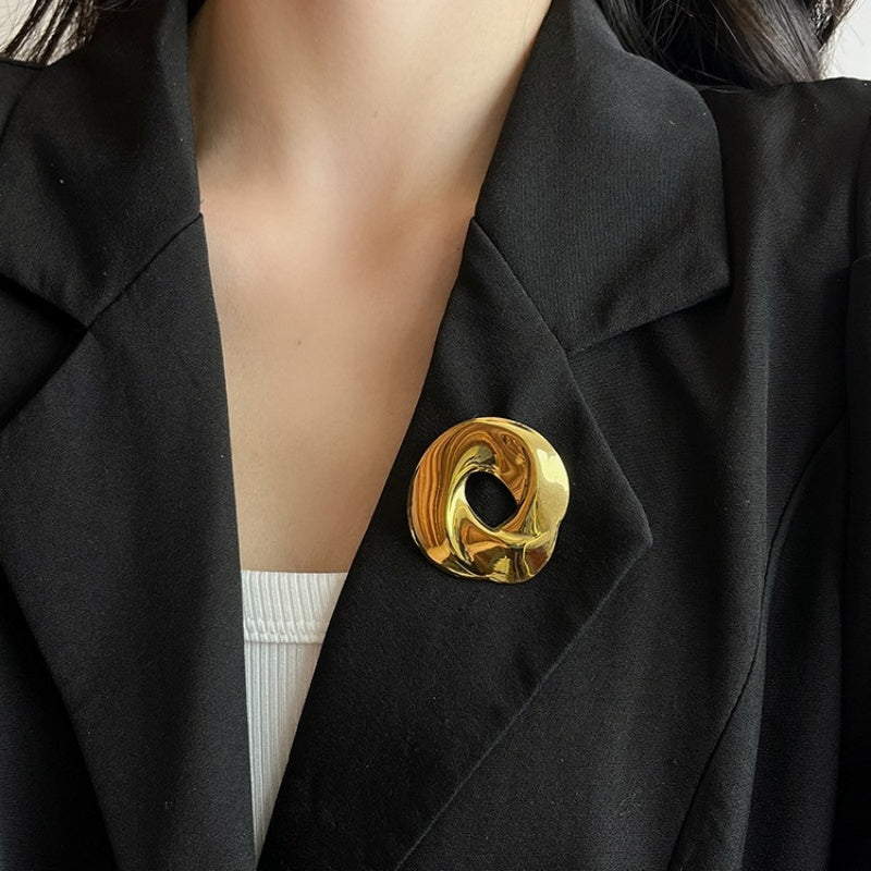 Geometric Cut-Out Pin | Luxury Winter Lapel Brooch for Coats