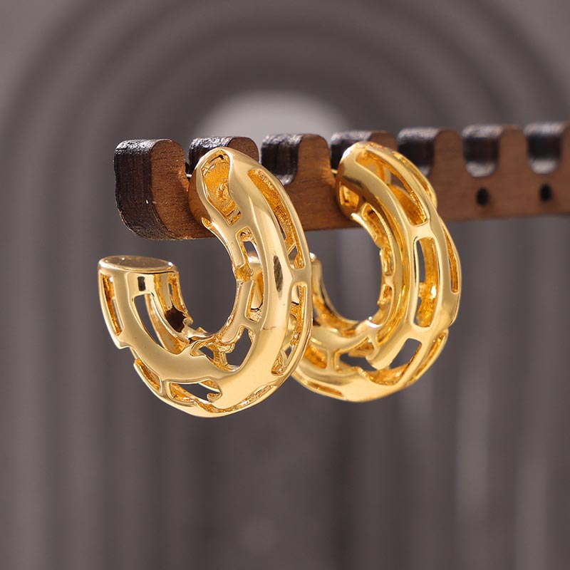 Hollow C Shape Earring