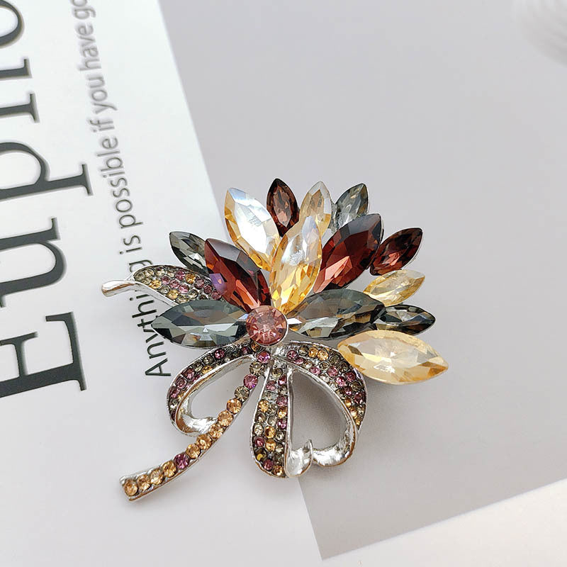 Flower Bouquet Brooch | Crystal Wedding Pin | Vintage