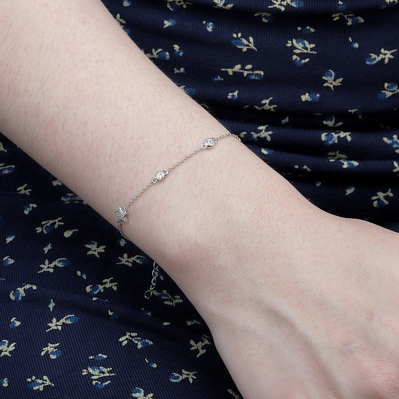 Dainty Star Bracelet