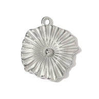 Squirrel Love Pendant | Zircon Four Leaf Clover Charm