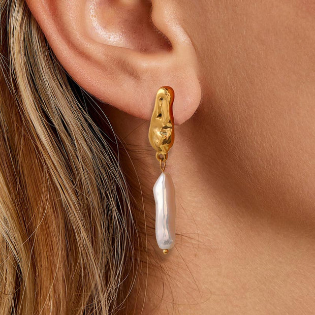Molten Pearl Stud Earring