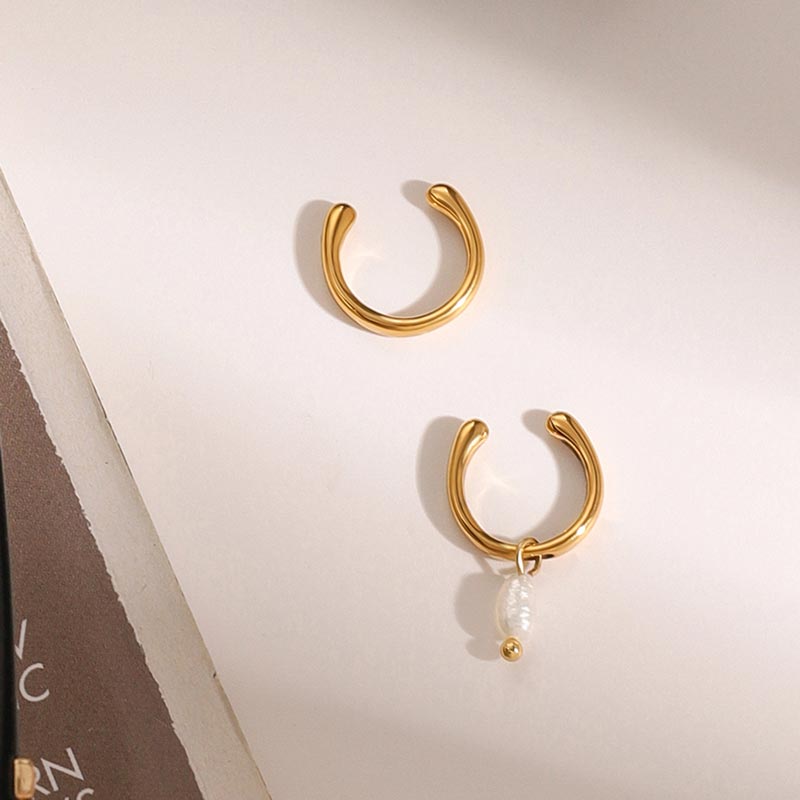 Asymmetric Pearl Earring