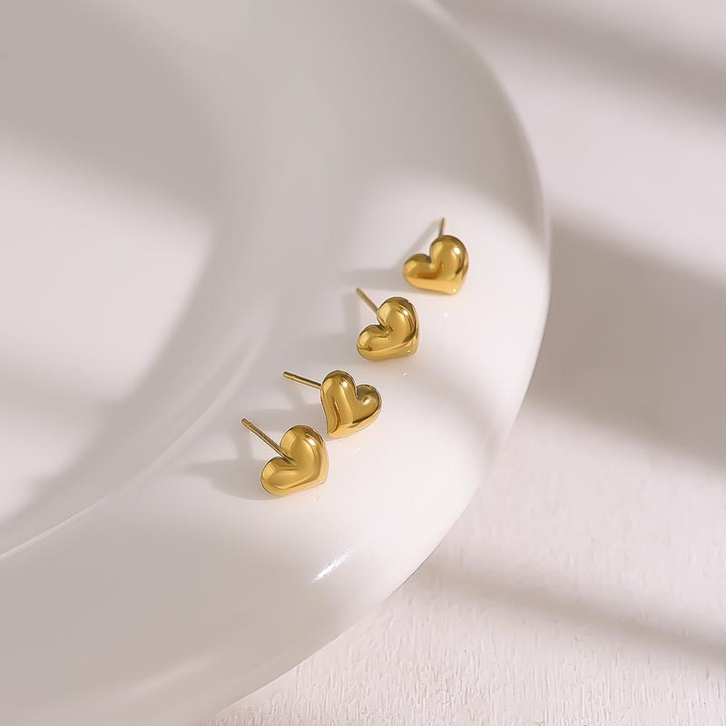 Tiny Heart Stud Earring JSE010248