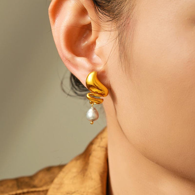 Spiral Pearl Earring