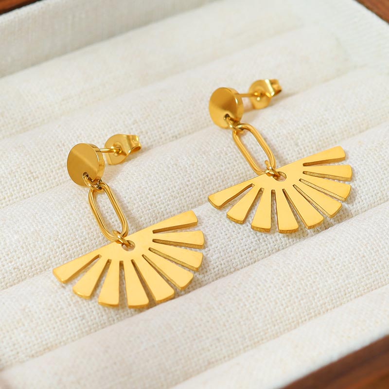 Fan Drop Earring JSE23080407