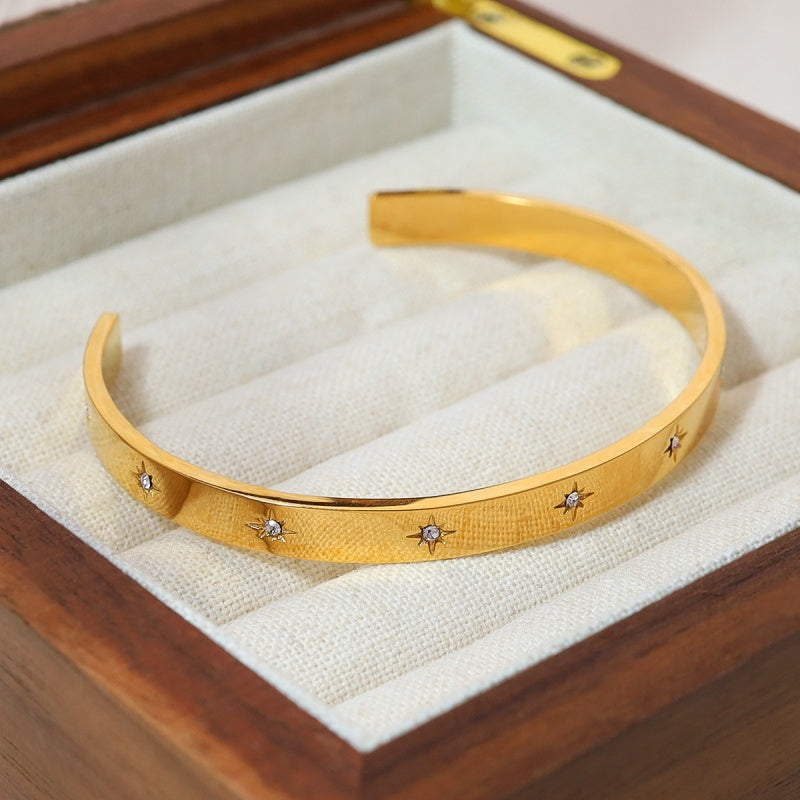 Star Open Bangle JSB22041201G