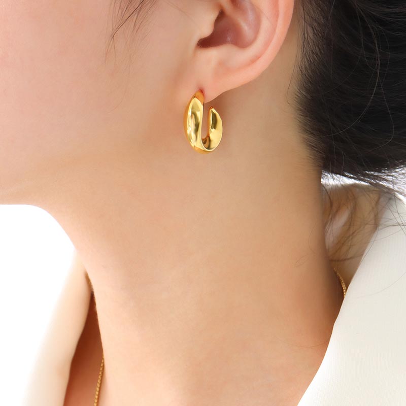 Irregular Bold C Hoop Earring