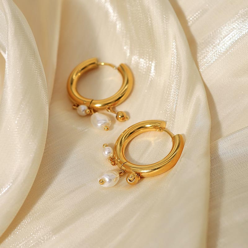 Pearl Charm Hoop Earring JSE23081702