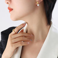 Heart Pearl Stud Earring