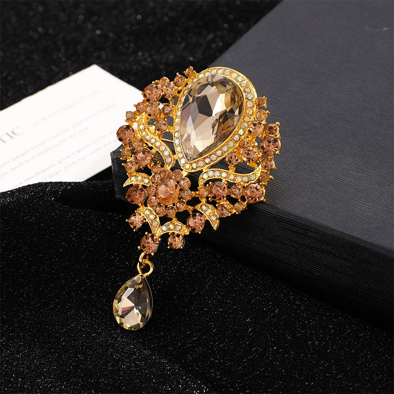 Elegant Crown Brooch JQWK11147