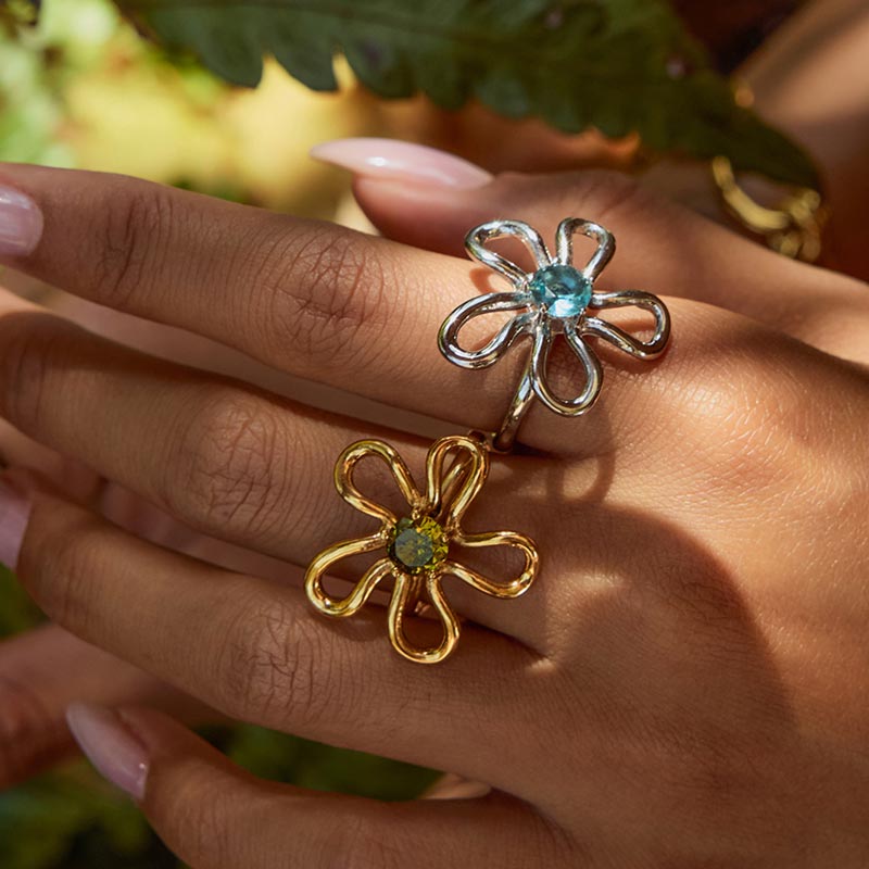 Minimalist Flower Shaped Ring