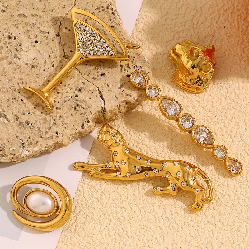 French Conch Pearl Brooch | 18k Gold Plated Stainless Steel