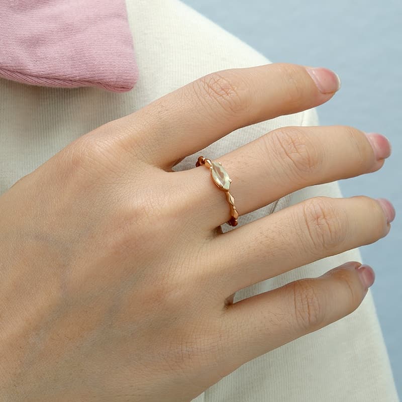 Retro Prehnite Marquise Ring