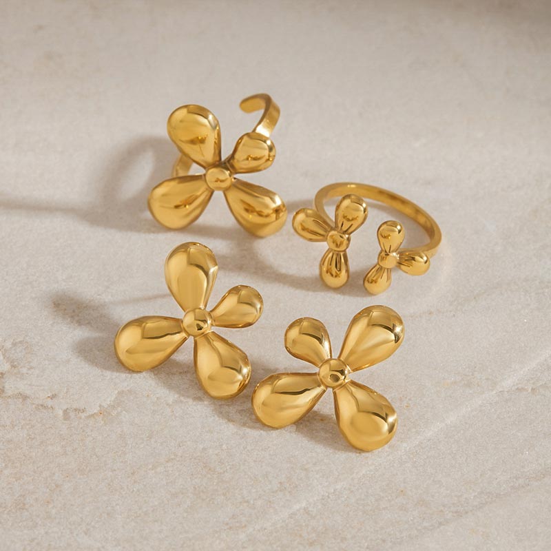 Flower Stud Earring
