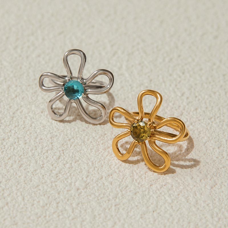 Minimalist Flower Shaped Ring