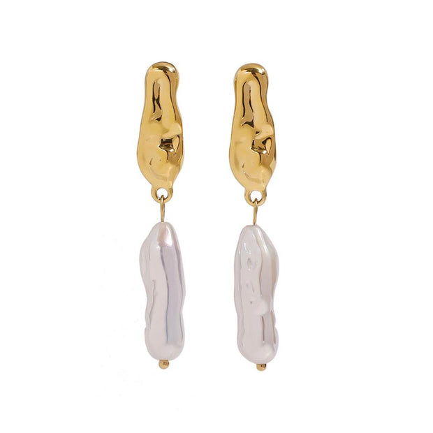 Molten Pearl Stud Earring