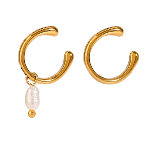 Asymmetric Pearl Earring