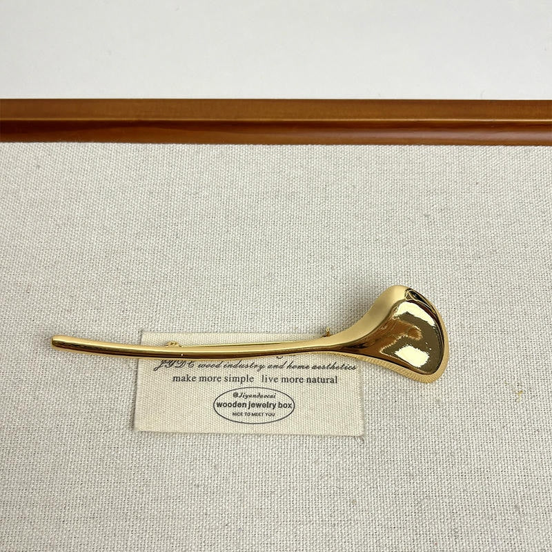 Polished Leaf Brooch | Minimalist Lapel Pin for Women's Suit