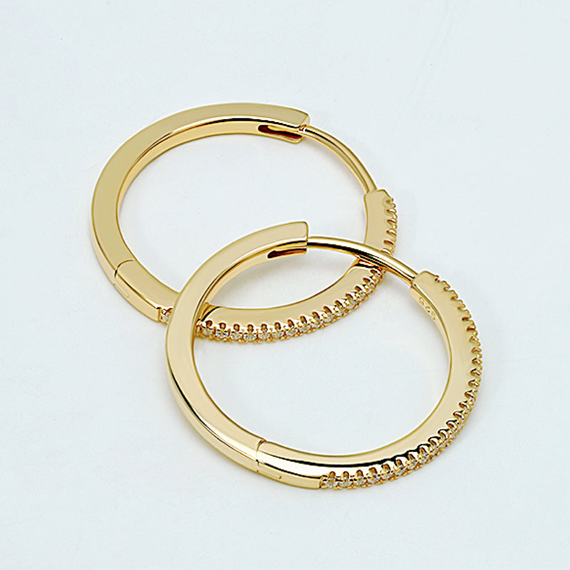 Medium Pave Huggie Hoop