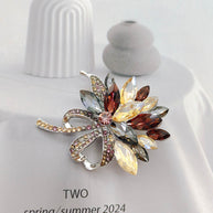 Flower Bouquet Brooch | Crystal Wedding Pin | Vintage