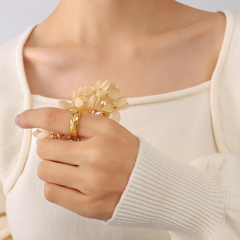 Star Dome Ring JMA319