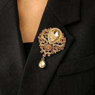 Elegant Crown Brooch JQWK11147