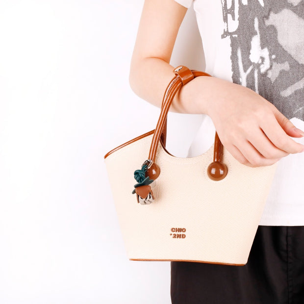 Luxury Rose Keychain | Leather Flower Bud Charm Elegant