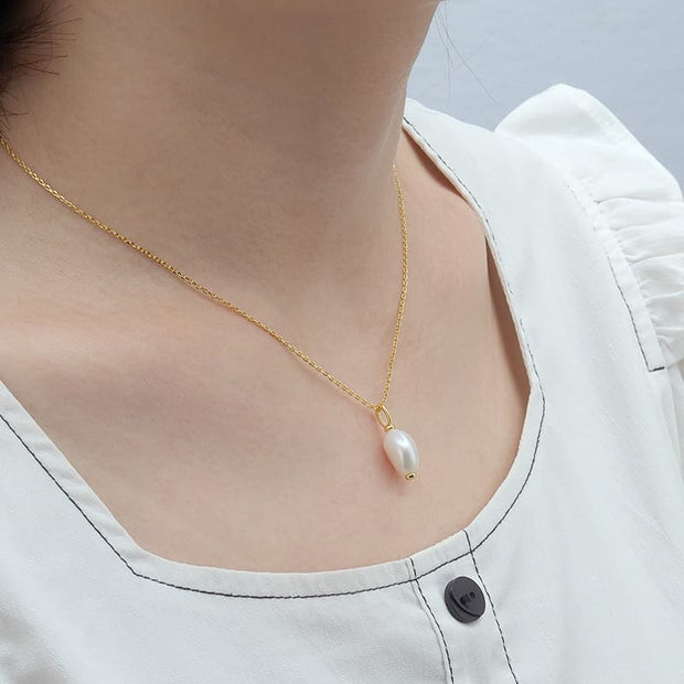 9 10mm Baroque Pearl Pendant Necklace
