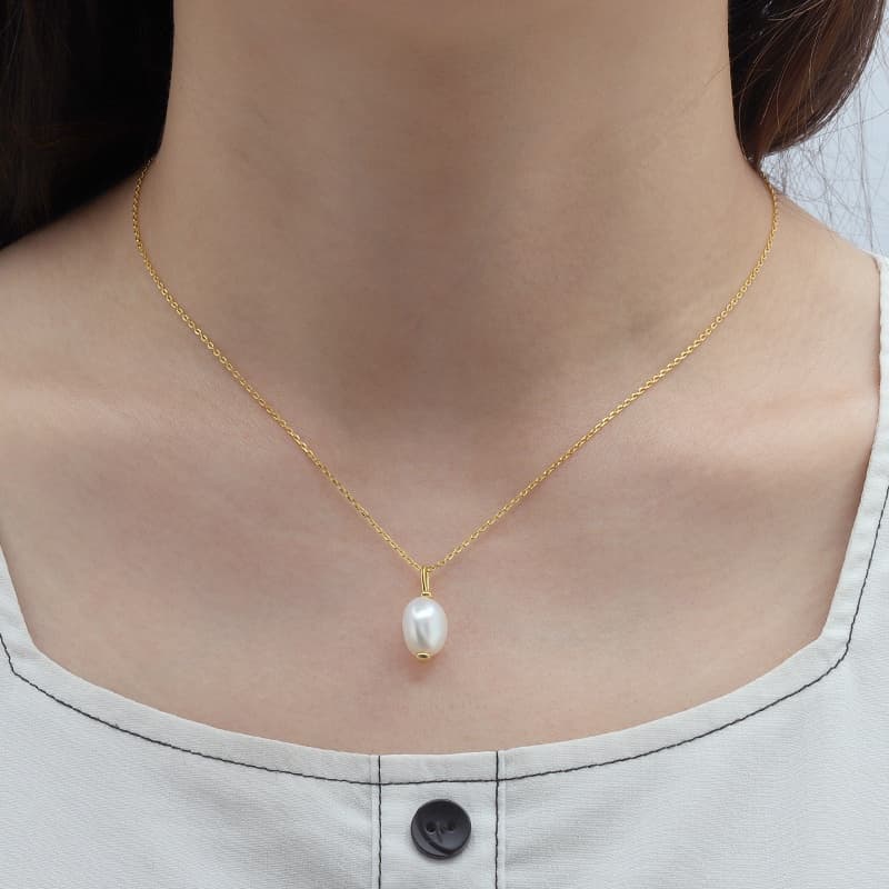9 10mm Baroque Pearl Pendant Necklace