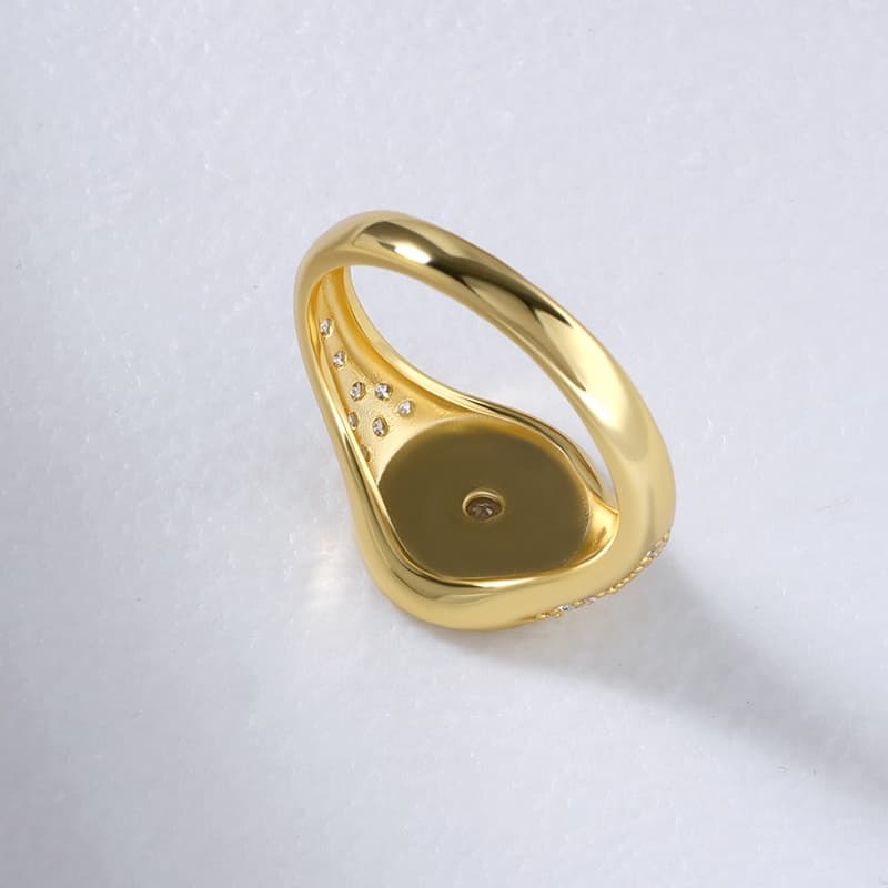 Star Pave Signet Ring