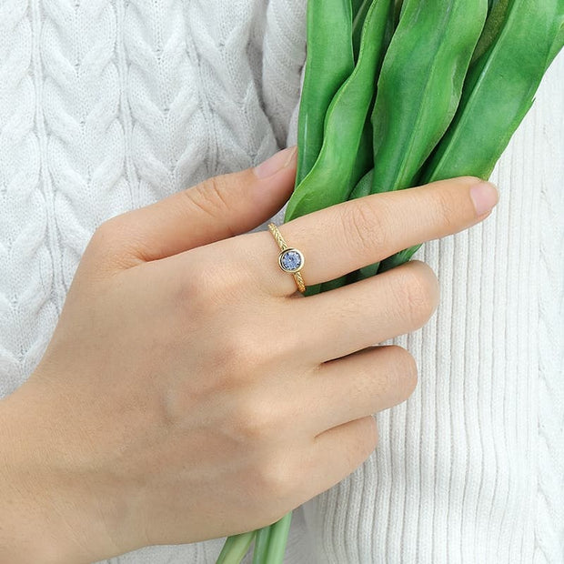 Round Blue Sapphire Ring Rope Band