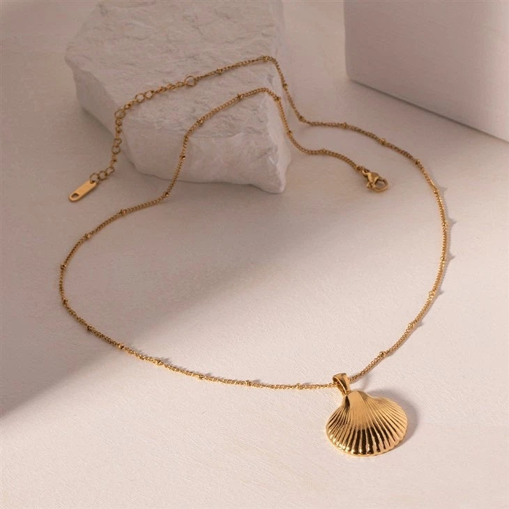 Shell Chain Necklace